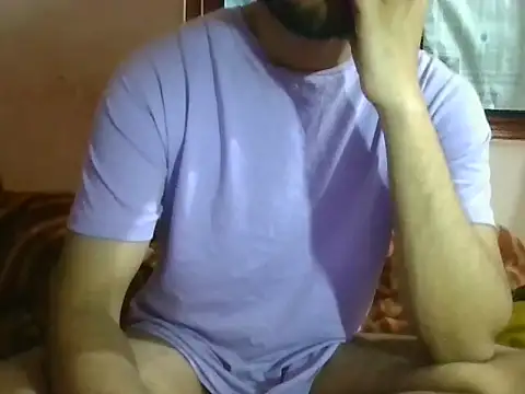 Snapshot of alone_2k26 chatting on February 24, 2:18 pm alone 2k26 online show from February 24, 2:18 pm