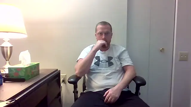 tytheexhibionist online show from April 28, 12:53 pm