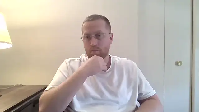 tytheexhibionist online show from March 25, 8:08 pm