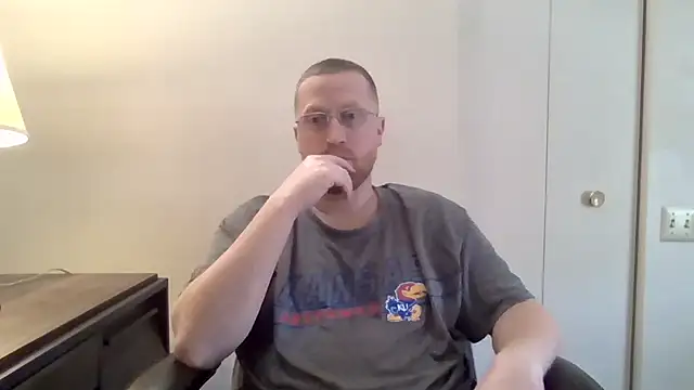 tytheexhibionist online show from March 19, 6:52 pm