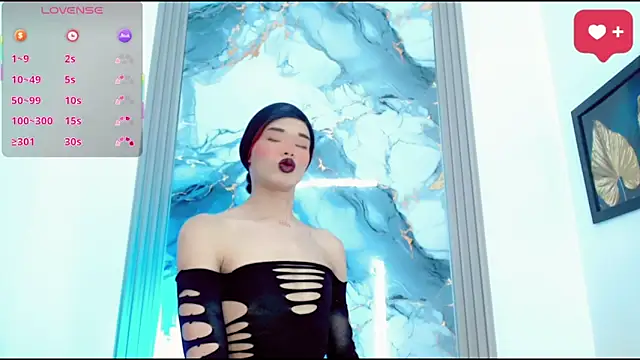 madison mujica  online show from March 28, 11:22 am