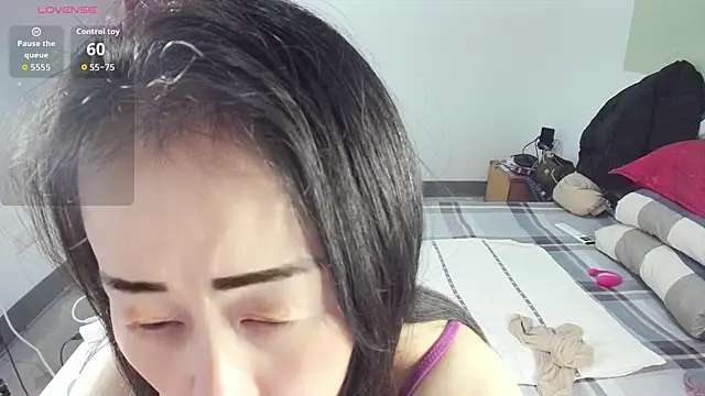 xiaotong2026 online show from March 8, 7:17 pm