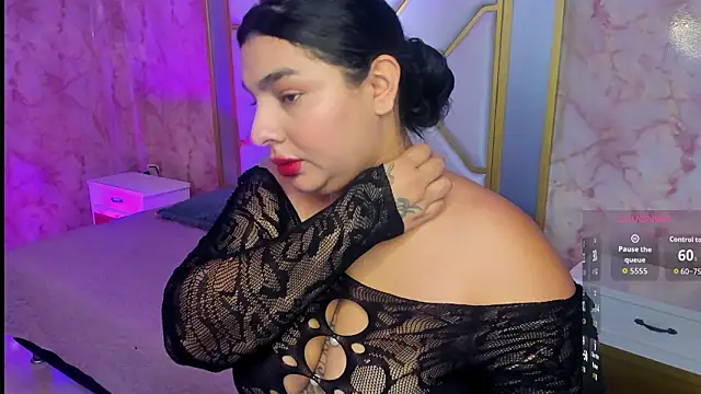 Snapshot of HannaScottz chatting on February 27, 12:05 pm HannaScottz online show from February 27, 12:05 pm