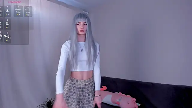 kira montelle online show from March 17, 6:38 am