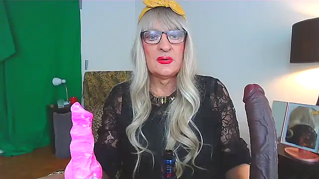 sophyTV online show from March 12, 1:48 pm