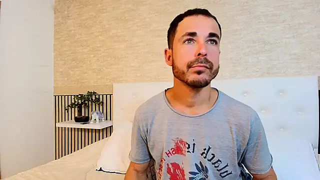 Adams Sanz online show from March 19, 8:09 pm