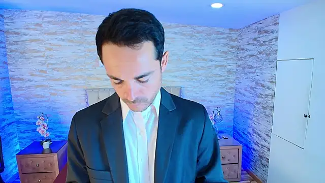 Adams Sanz online show from May 19, 7:32 pm