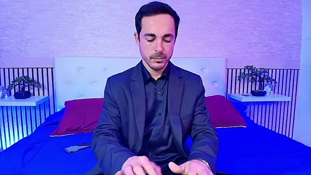 Adams Sanz online show from June 26, 7:31 pm