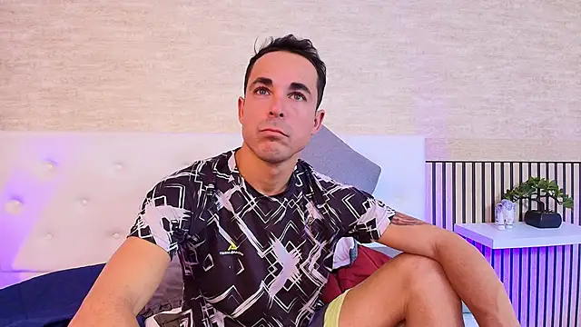 Adams Sanz online show from March 25, 9:14 pm