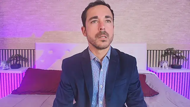 Adams Sanz online show from June 2, 7:25 pm