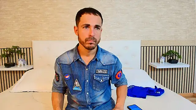 Adams Sanz online show from March 20, 7:04 pm