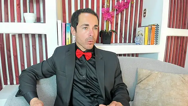 Adams Sanz online show from July 4, 7:29 pm