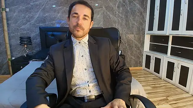 Adams Sanz online show from July 9, 7:35 pm