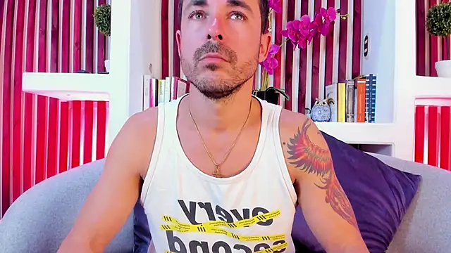Adams Sanz online show from May 7, 7:39 pm