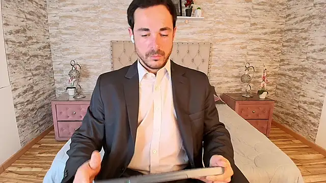 Adams Sanz online show from July 14, 7:20 pm