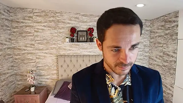 Adams Sanz online show from May 22, 7:34 pm