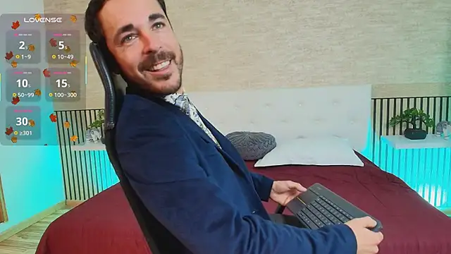 Adams Sanz online show from June 24, 8:39 pm