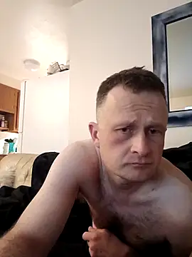 Snapshot of sexy4you04 chatting on March 3, 1:23 am sexy4you04 online show from March 3, 1:23 am