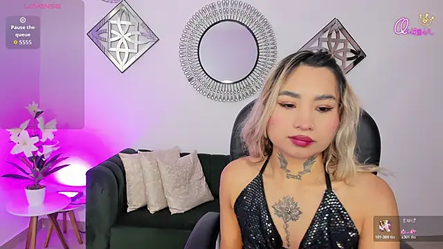 Snapshot of mystic_nova_ chatting on May 5, 11:24 am mystic nova online show from May 5, 11:24 am