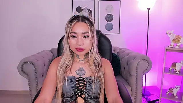 mystic nova  online show from March 4, 2:14 pm