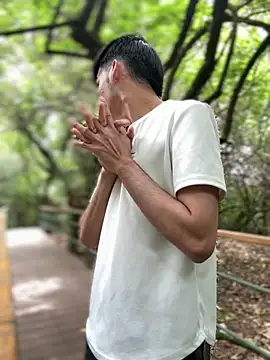 The Conquer online show from April 5, 4:57 pm