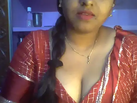 Snapshot of Tamil_Kuttyma chatting on July 17, 1:19 pm Tamil Kuttyma online show from July 17, 1:19 pm