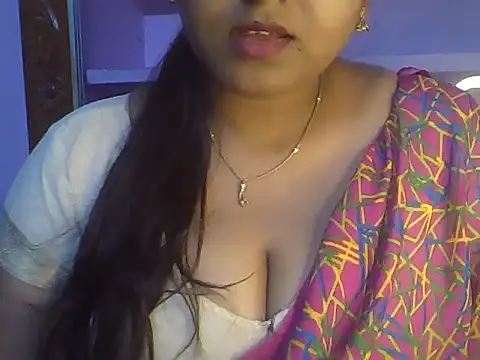 Snapshot of Tamil_Kuttyma chatting on July 11, 2:06 pm Tamil Kuttyma online show from July 11, 2:06 pm