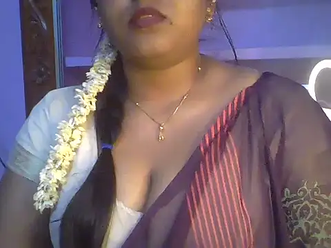 Snapshot of Tamil_Kuttyma chatting on July 4, 5:06 pm Tamil Kuttyma online show from July 4, 5:06 pm
