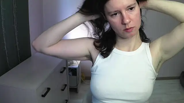 Snapshot of Senxual_Tease chatting on March 25, 12:37 pm Senxual Tease online show from March 25, 12:37 pm