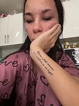 Snapshot of mariaalexandraf chatting on March 2, 10:33 am mariaalexandraf online show from March 2, 10:33 am