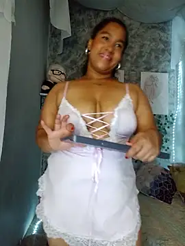 medusafox  online show from May 4, 5:00 am
