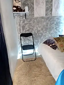 medusafox  online show from March 25, 4:34 am