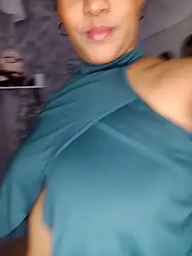 medusafox  online show from April 14, 3:33 am