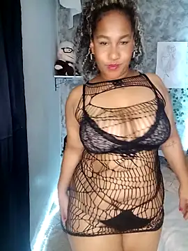 medusafox  online show from April 9, 4:25 am