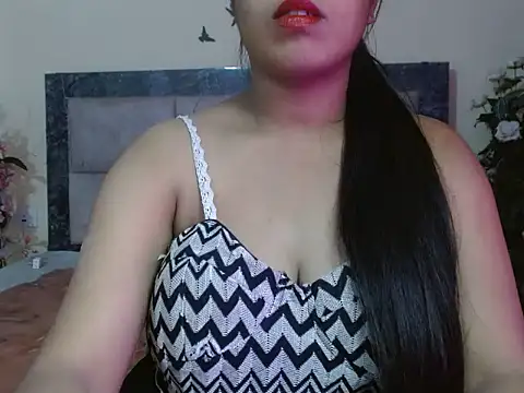 Popo Girl online show from April 13, 6:12 pm