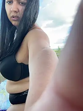 Snapshot of biakalifa69 chatting on July 13, 3:44 pm biakalifa69 online show from July 13, 3:44 pm