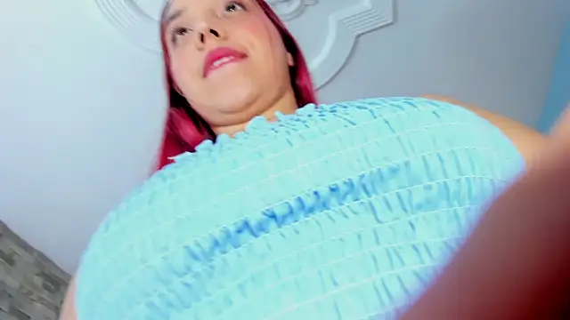 LUCIA KHAN online show from March 14, 7:31 pm