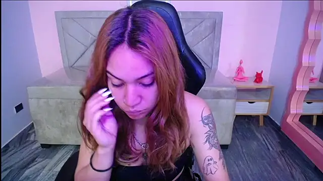 Andrea ch01 online show from February 28, 7:35 pm