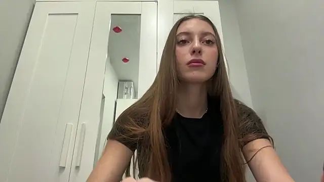 selena favn online show from February 24, 10:16 am