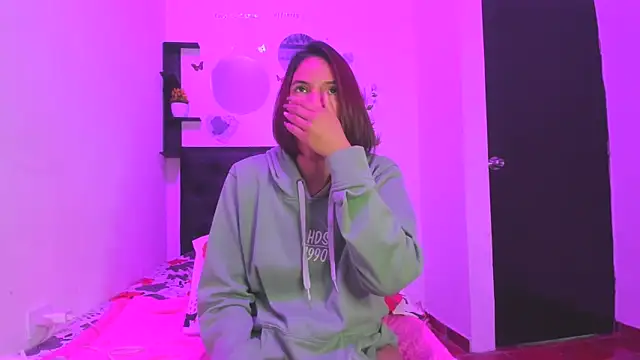 sapphire brown20 online show from April 18, 1:19 am