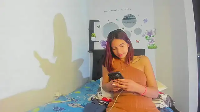 sapphire brown20 online show from March 13, 12:48 am