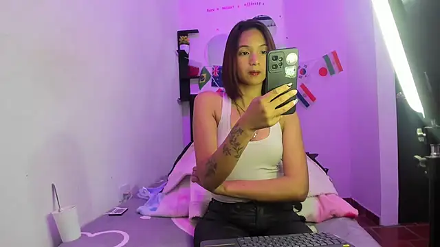 Snapshot of sapphire_brown20 chatting on July 10, 11:49 pm sapphire brown20 online show from July 10, 11:49 pm