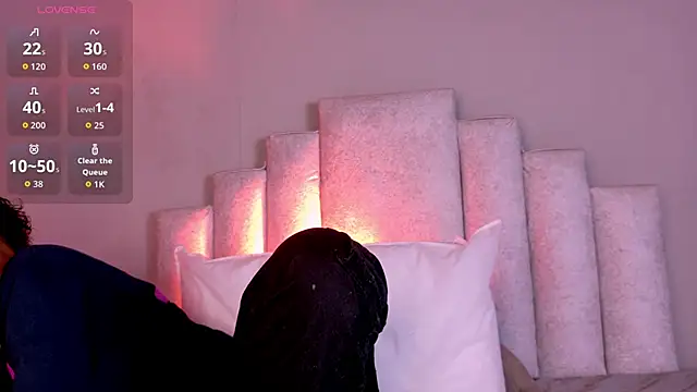 BeckaBlue online show from April 18, 1:02 pm