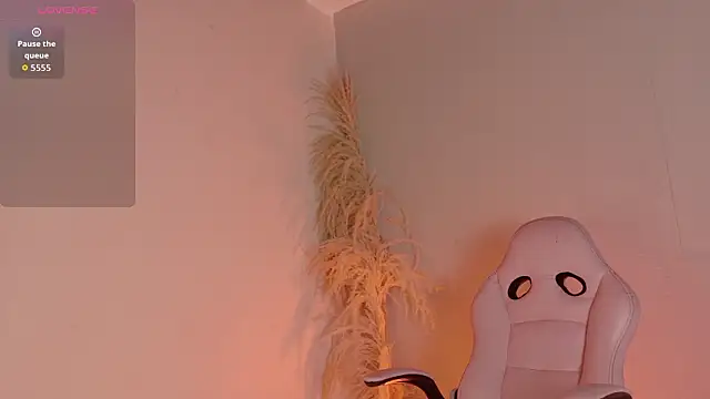 BeckaBlue online show from March 24, 1:22 pm