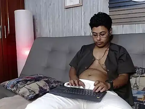 Noha  scott online show from March 10, 2:32 pm