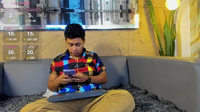 Noha  scott online show from March 23, 2:50 pm