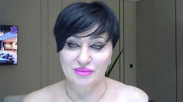 Kleotempt online show from May 10, 8:11 pm
