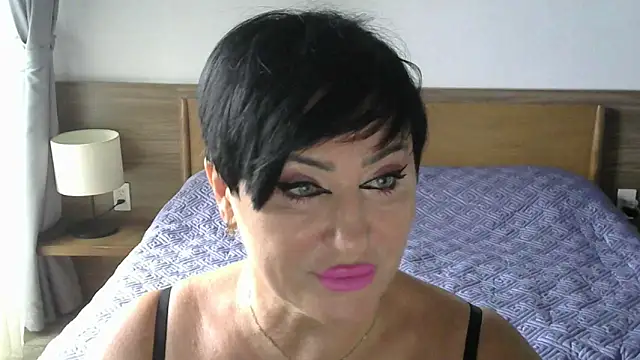 Snapshot of Kleotempt chatting on July 14, 9:03 am Kleotempt online show from July 14, 9:03 am