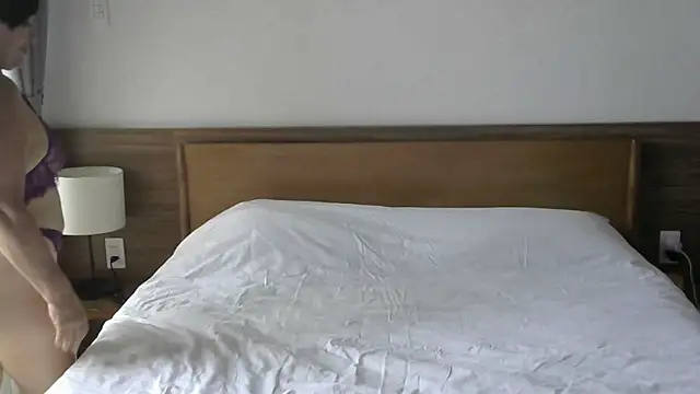 Snapshot of Kleotempt chatting on June 16, 7:08 am Kleotempt online show from June 16, 7:08 am