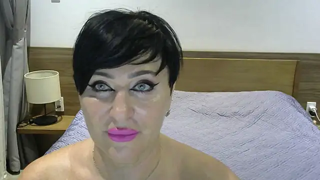 Snapshot of Kleotempt chatting on July 15, 5:53 pm Kleotempt online show from July 15, 5:53 pm
